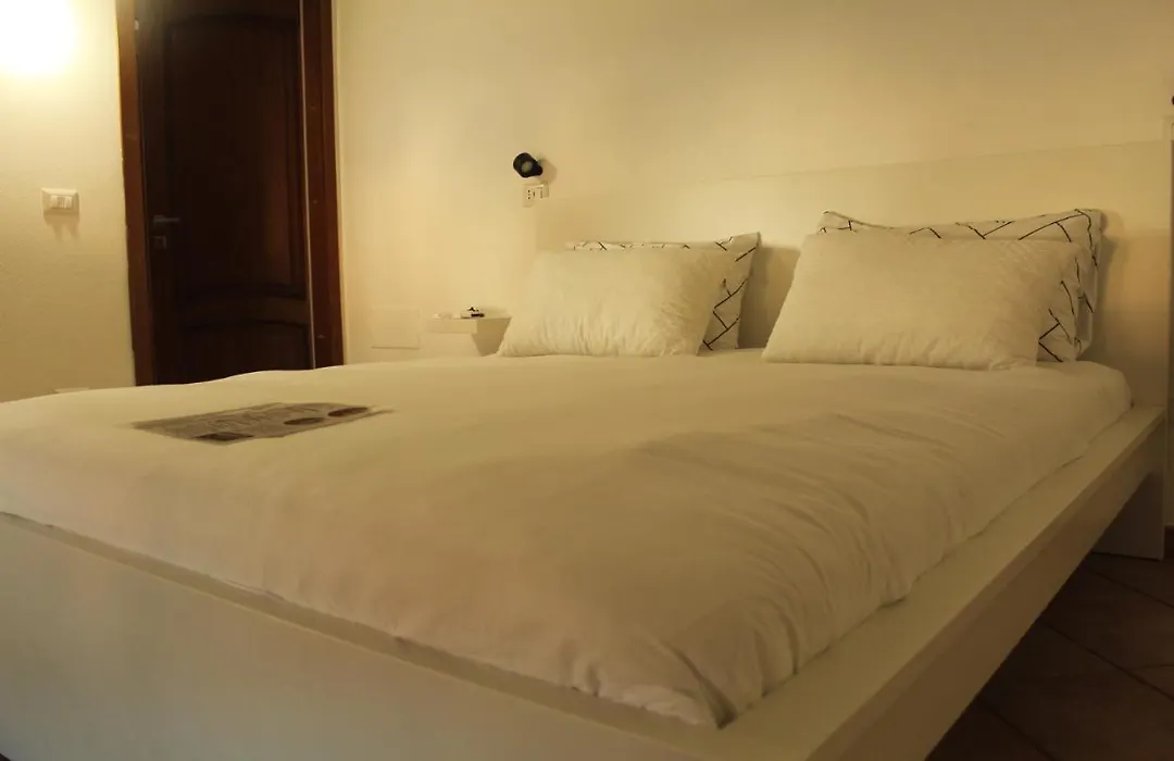 B-Guest House-1